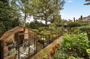 Photo 17- click for photo gallery